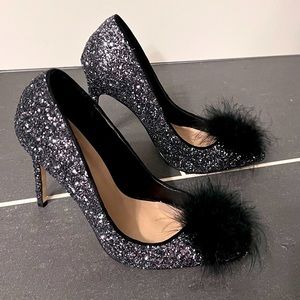 Mix no 6 taraclia black silver sparkly heels fur puff
7.5 stilettos glam